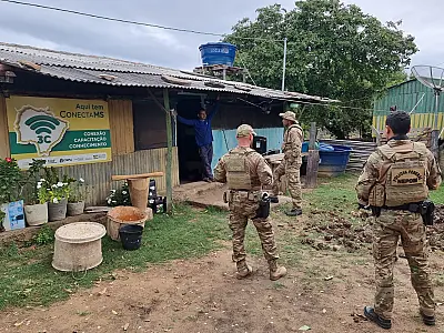 Polícia Federal realiza operação de fiscalização na calha norte do Rio Paraguai em Corumbá