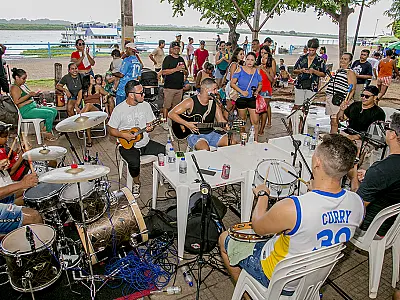 1ª Roda de Samba anima o Porto Geral