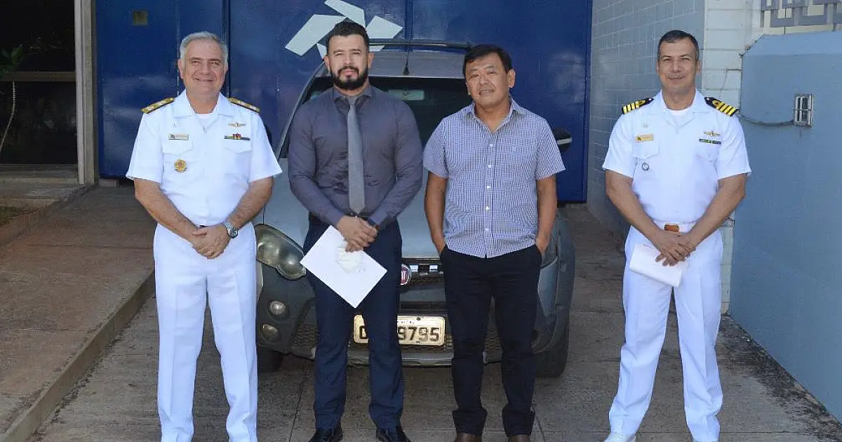 Caminhonete fruto de apreensão é destinada pela Receita Federal à Marinha do Brasil
