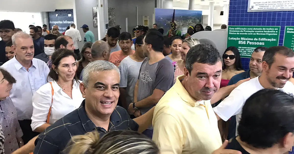 Eduardo Riedel chega em Corumbá com recepção calorosa