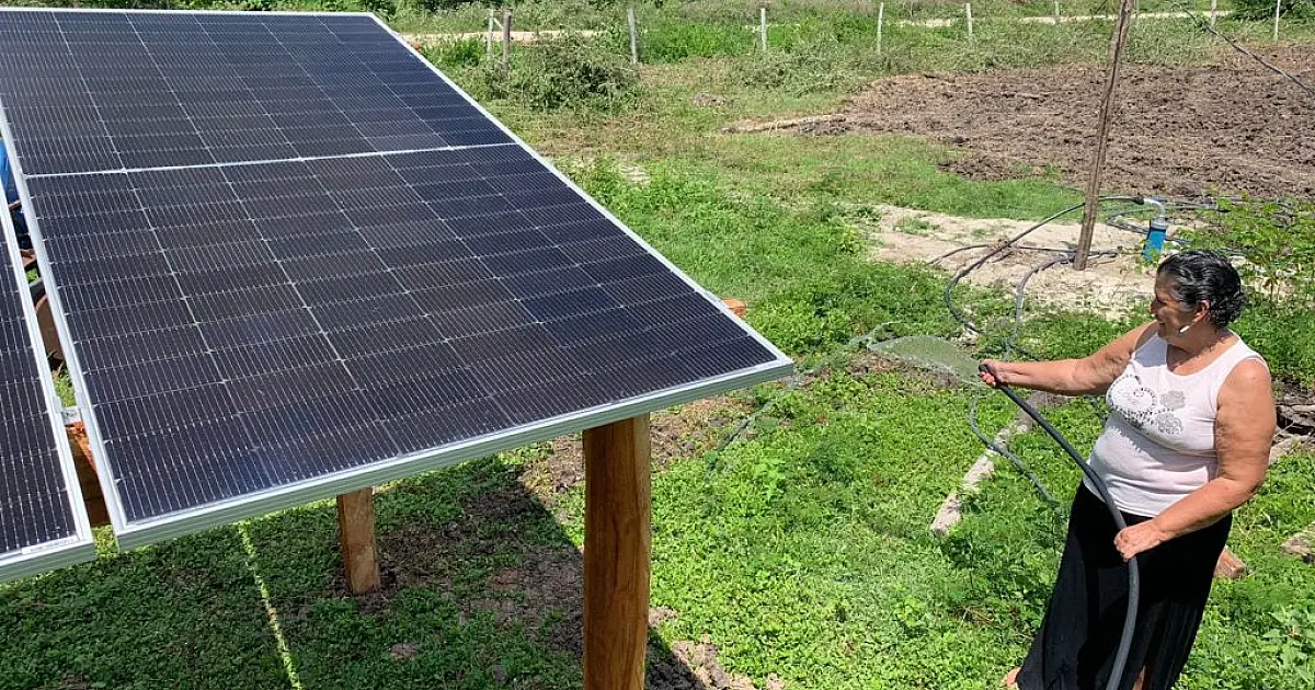 Placas solares fornecerão energia para irrigar plantações no Assentamento 72