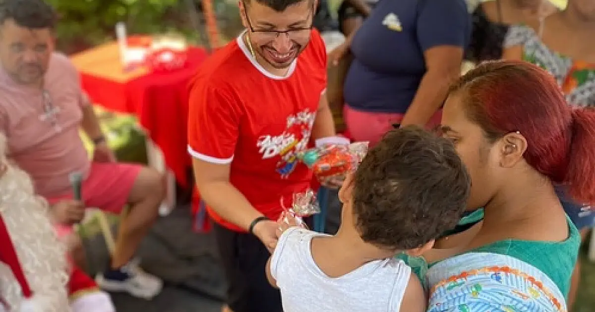 Gabinete Móvel de vereador leva atendimento a moradores da parte alta da cidade