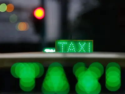 Auxílio Taxista começa a ser pago com parcela dobrada