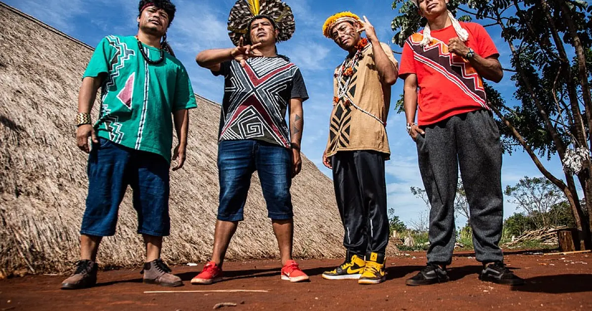 Grupo de rap indígena de MS Brô MC's é citado em questão do ENEM 2023