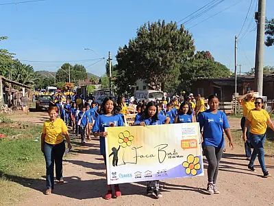 Caminhada mobiliza alunos de Ladário contra o abuso e exploração sexual infantil