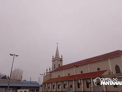 Segunda-feira de frio em Corumbá