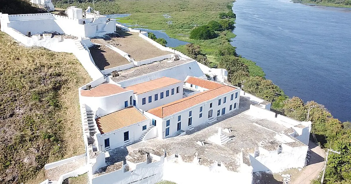 Concurso vai selecionar produções de alunos em homenagem ao Forte Coimbra