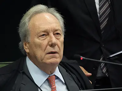STF nega liberdade a presos após atos de 8 de janeiro