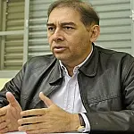 Alcides Bernal morre após passar mal em presídio militar
