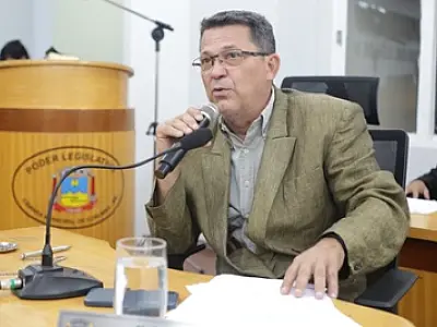 Para atender usuários, vereador pede ônibus circulando até meia noite