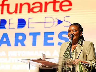 Ministra defende criação de marcos da cultura para evitar retrocessos
