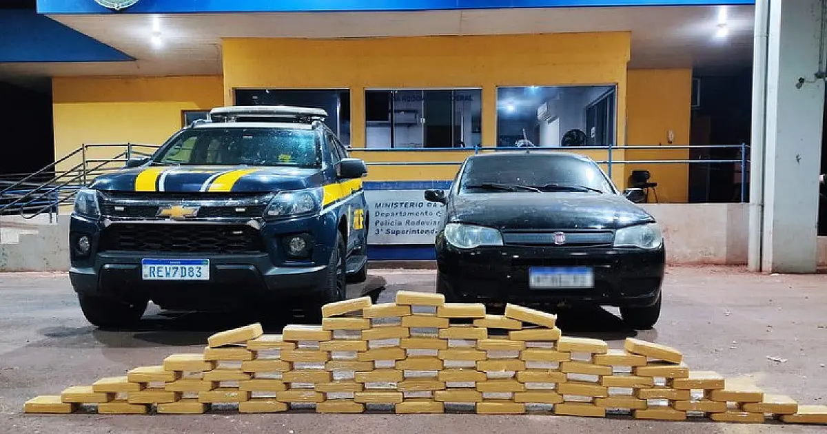 Trio é preso com 72 kg pasta base na BR 262