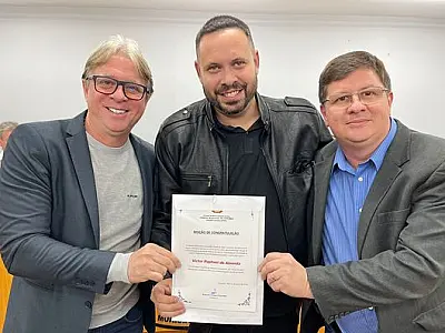 Ligas, escolas de samba e blocos são homenageados na Câmara pelo sucesso do carnaval 2022