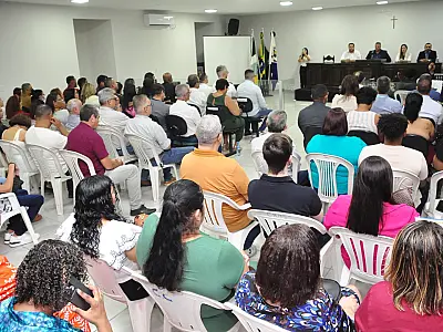 Ladário discute futuro urbano em conferência municipal com participação popular