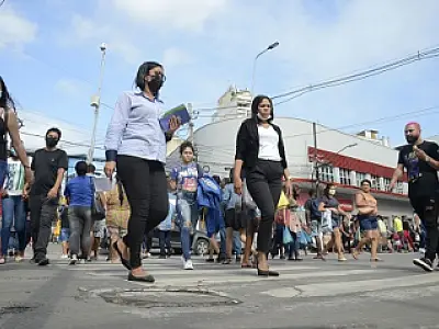 Brasil registrou 640 mortes e 179,8 mil casos no sábado