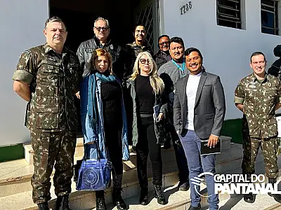 Estreitando laços: Exército reúne imprensa corumbaense na 18ª Infantaria do Pantanal