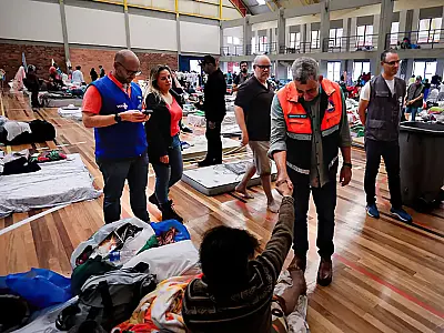 Quase 70 mil pessoas estão em abrigos gaúchos devido às fortes chuvas