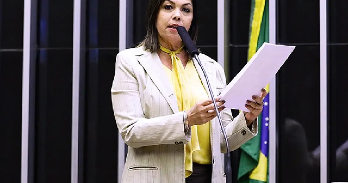 Bia Cavassa participa da aprovação de importantes projetos na semana do Dia da Mulher