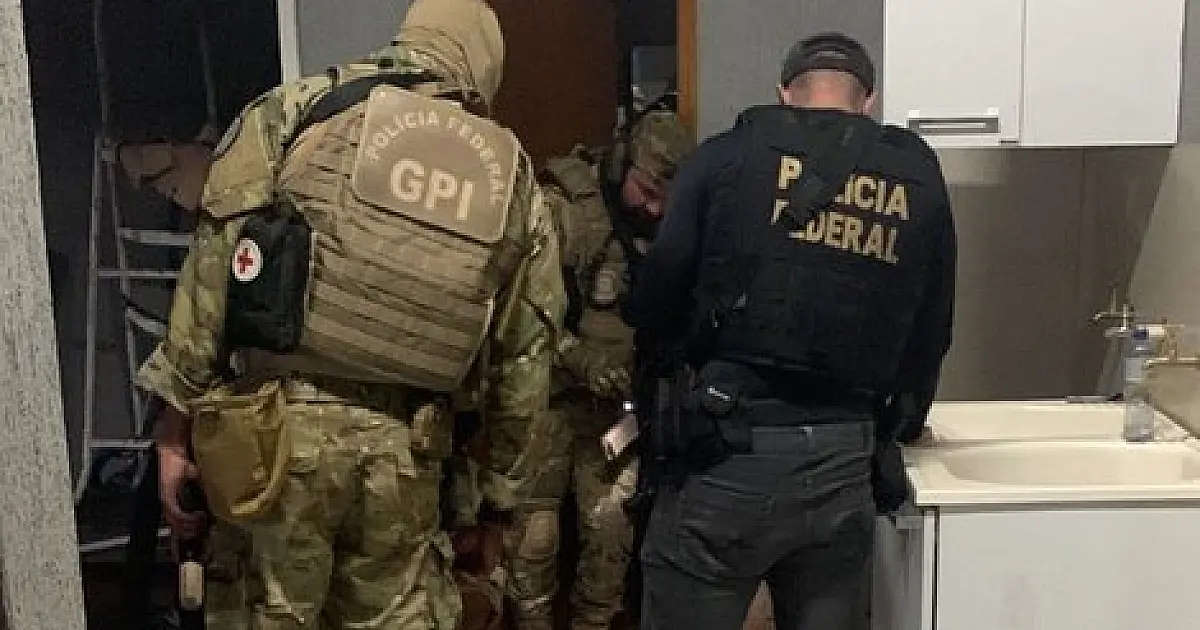 PF apreende droga, carregador de fuzil e veículo clonado em fronteira de MS