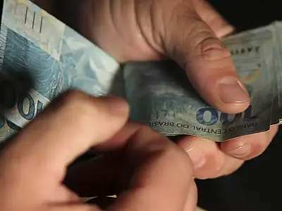 Saques na poupança superam depósitos em R$ 2,85 bilhões em novembro