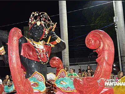 Imperatriz abre segunda noite de desfiles com homenagem a Ranulfo Galeano