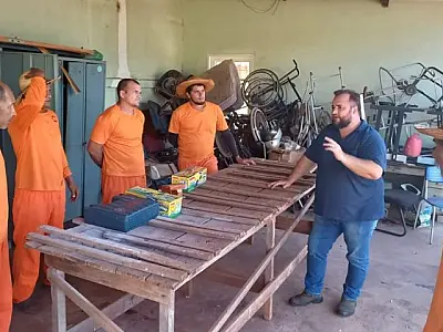 Bicicletas apreendidas serão transformadas em 400 cadeiras de rodas em presídio de MS
