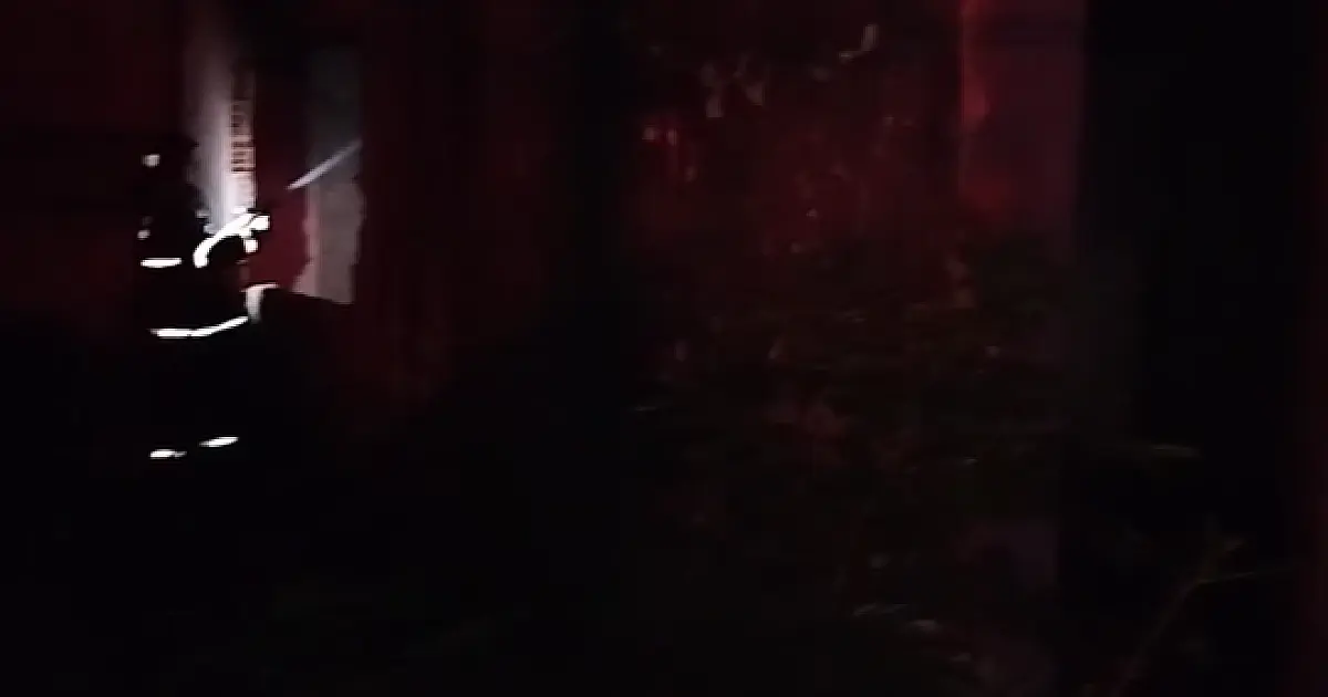 Casa é destruída pelo fogo em Ladário