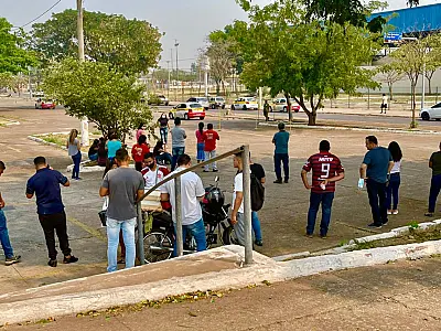 Pedido de melhorias em local de provas do Detran inclui tendas e banheiros químicos
