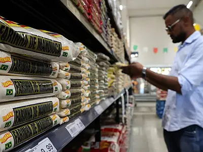 Inflação nacional recua para 0,16% em março, diz IBGE