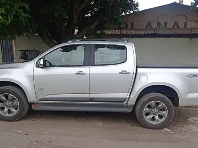 Caminhonete de locadora que seria levada para a Bolívia é recuperada