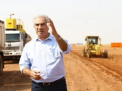Governo 'pisa no acelerador' para entregar obras prometidas até o fim do mandato