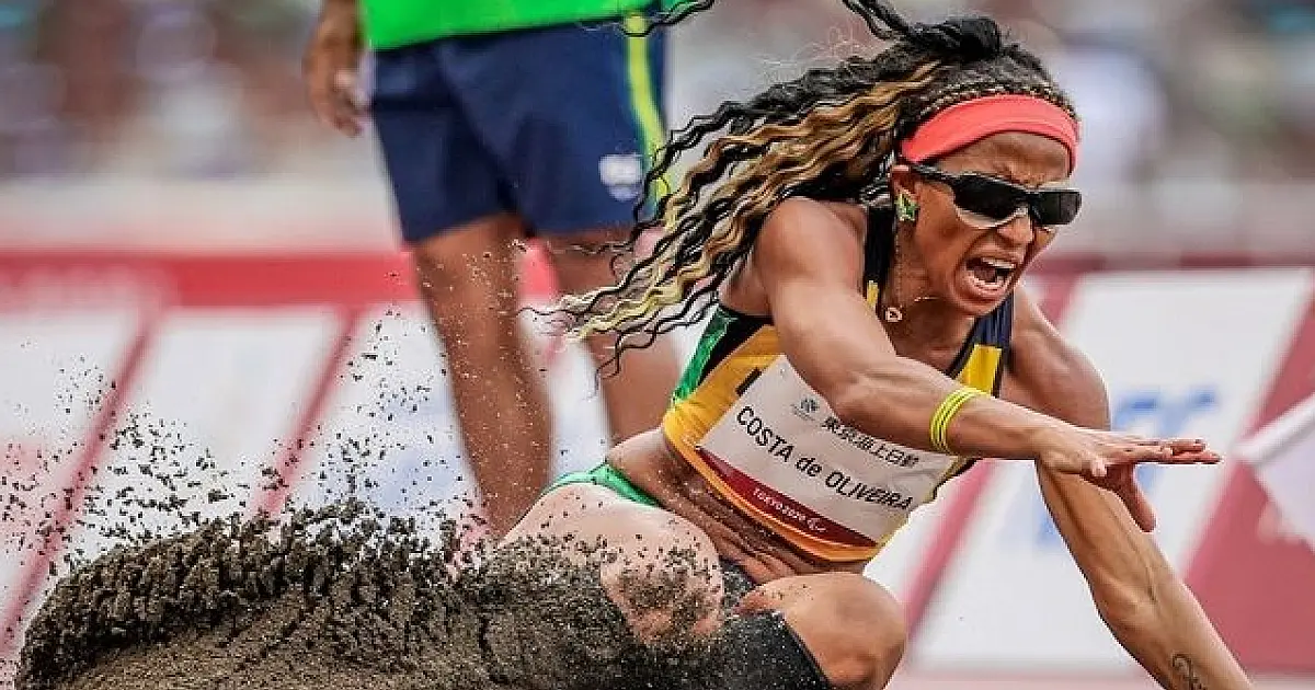 Sul-mato-grossense Silvânia Costa é bicampeã paralímpica no salto em distância