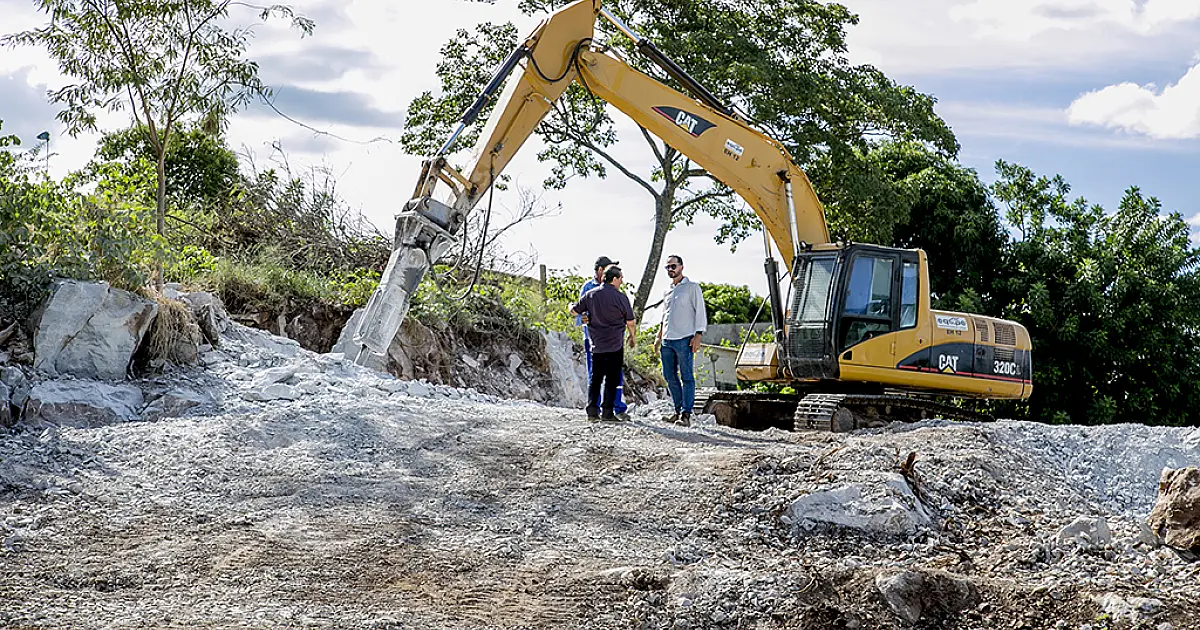 Iniciam obras de pavimentação no entorno do Conjunto Jatobazinho