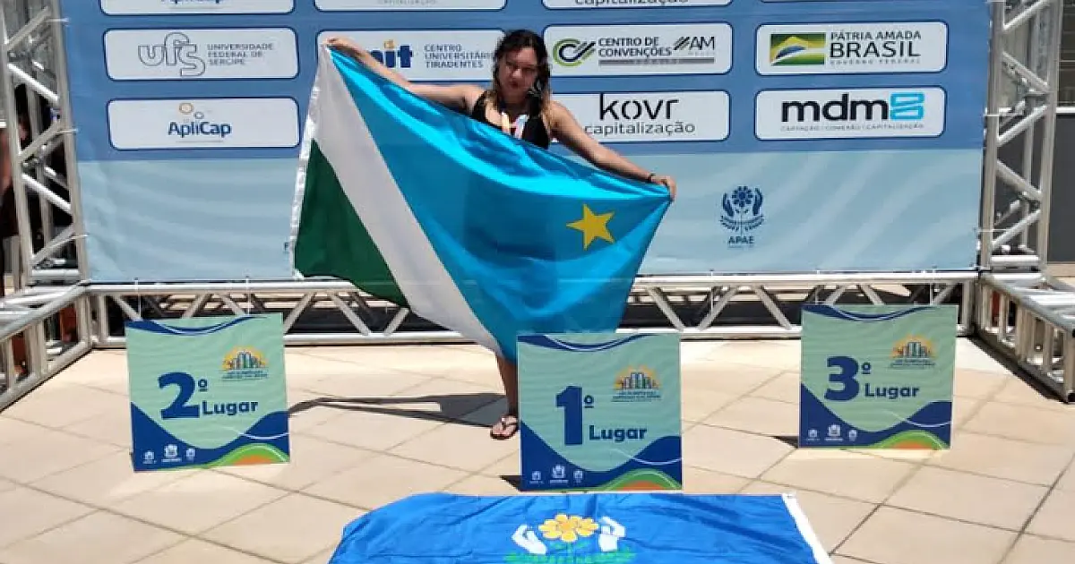 Atleta da APAE Campo Grande conquista ouro nos 25 metros nado livre feminino