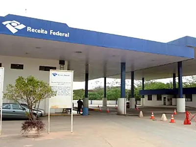 Receita Federal lança edital com 699 vagas e remuneração inicial de até R$ 21 mil