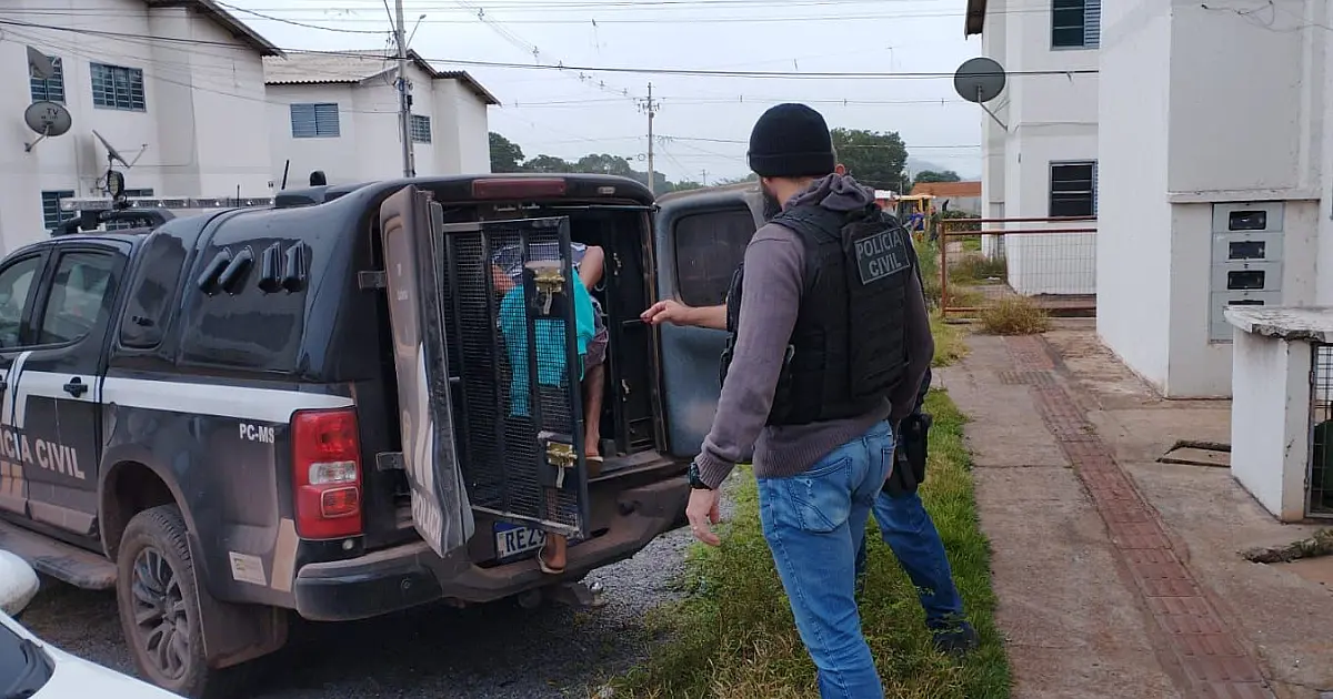 Operação conjunta prende autores e esclarece roubo de caminhonete