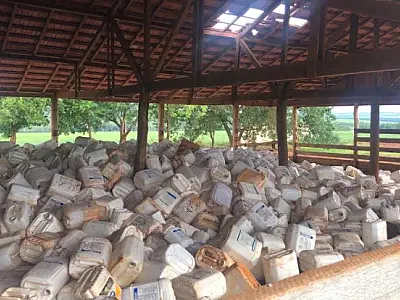 Arrendatária rural é multada em R$ 20 mil por armazenamento ilegal de embalagens de agrotóxicos
