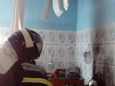 Vazamento de gás danifica forro em casa da rua Joaquim Murtinho