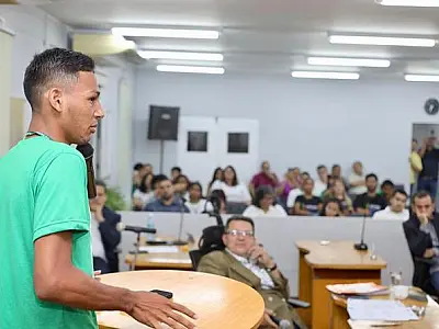 Estudantes do IFMS fazem reivindicações aos vereadores de Corumbá