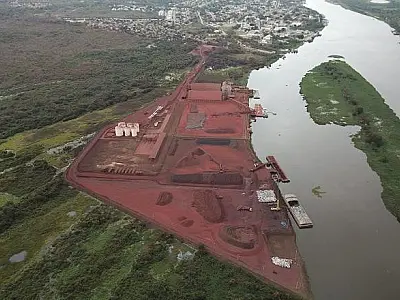Transporte pelas hidrovias evita trânsito de 63 mil caminhões no Estado