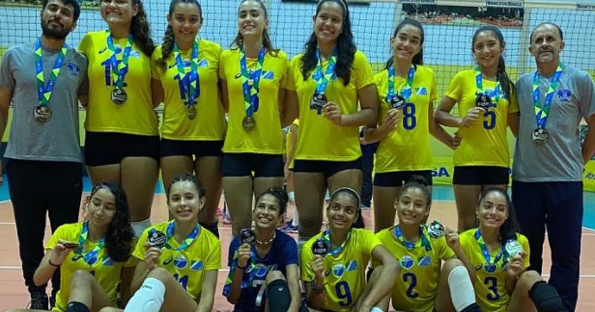 Seleção sub-16 de vôlei de MS é bronze no brasileiro
