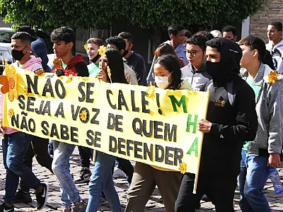 Caminhada marca dia de combate ao abuso e exploração sexual contra crianças e adolescentes