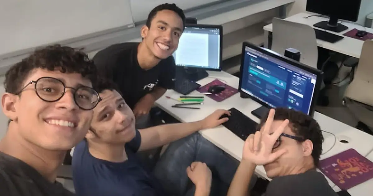 Alunos de MS são premiados em terceiro lugar em desafio internacional de programação