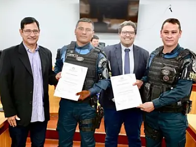 Câmara homenageia policiais militares que salvaram jovem no Previsul