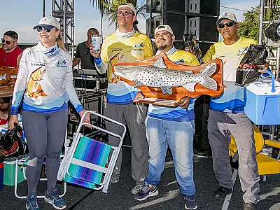 Equipe que pescou Jaú de 72 cm no FIPEC 2024 descreve a captura como 'sensação única'