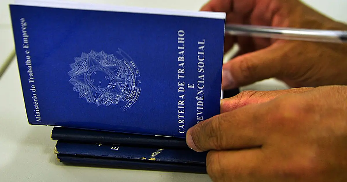 Desemprego cai para 6,8% no trimestre encerrado em julho