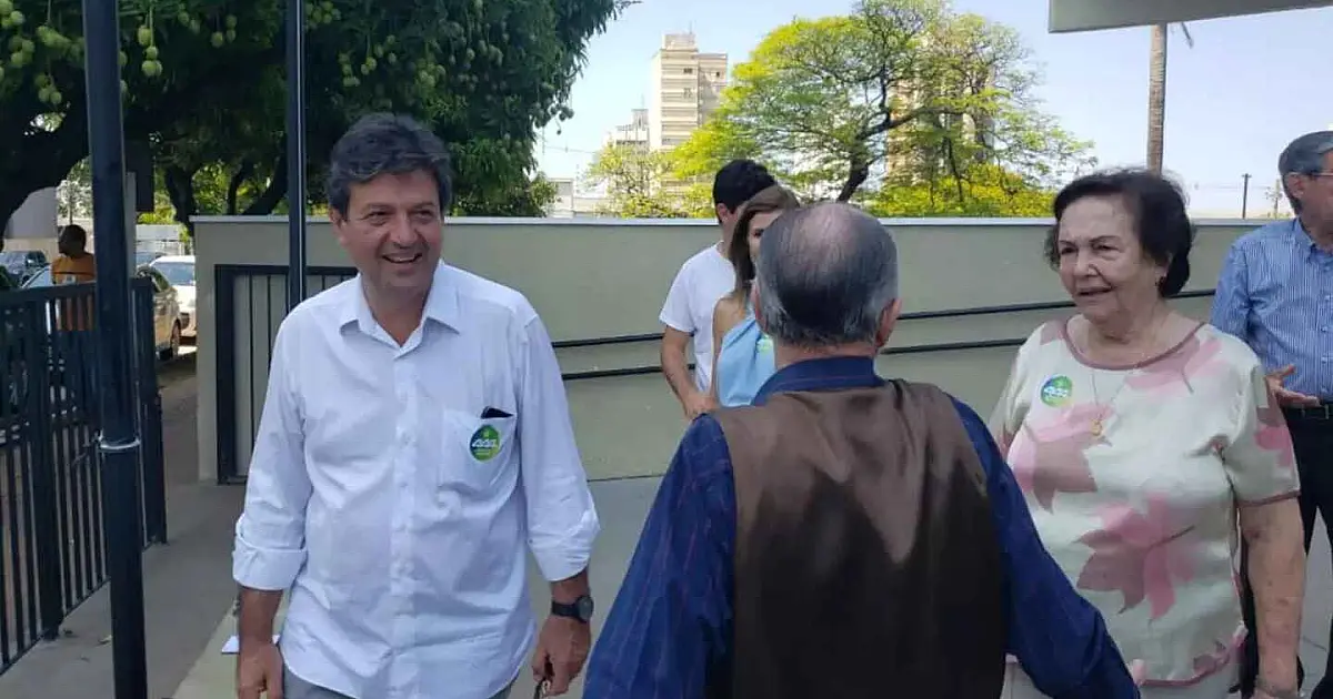 Mandetta fala em cenário instável e diz que terá votos de 'homens e mulheres livres'