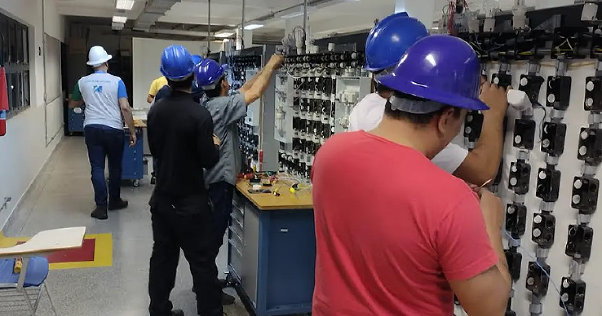 Senai oferece mais de 2,8 mil vagas em cursos técnicos com boa remuneração e estabilidade