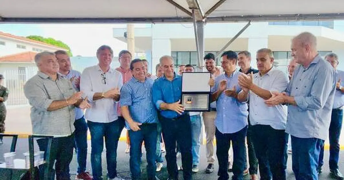 Governador Reinaldo Azambuja recebe o título de Cidadão Corumbaense