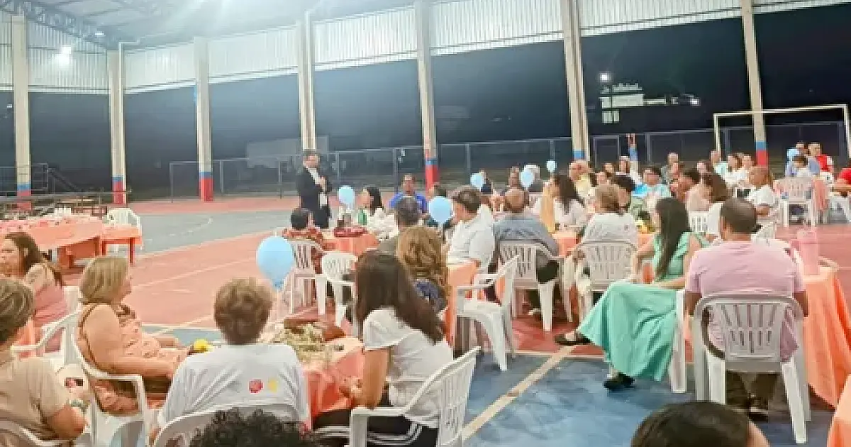 Padre João Neto ganha festa surpresa de aniversário no Santuário de Nossa Senhora Auxiliadora